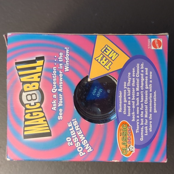 Magic 8 Ball - Picture 2 of 4
